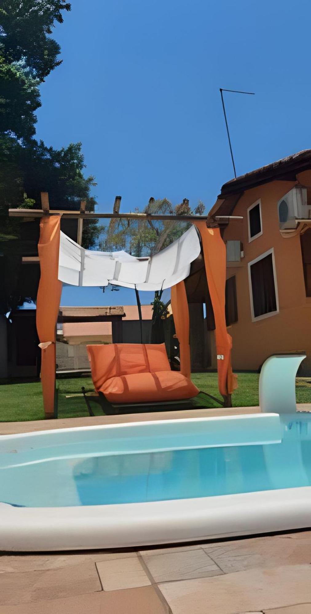 Casa Coral Em Saquarema